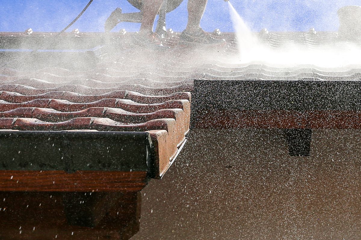 Is It Safe To Wash Your Own Roof